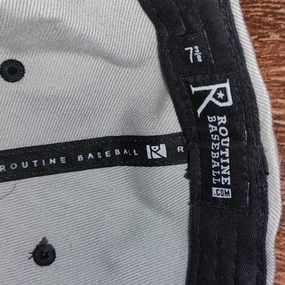 Routine Baseball Camo Embroidered Logo Hat Cap Size 7 3/8 - Picture 7 of 7